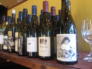 Far Right: Ayoub "Memoirs" (Note the Baby) at Dundee Bistro